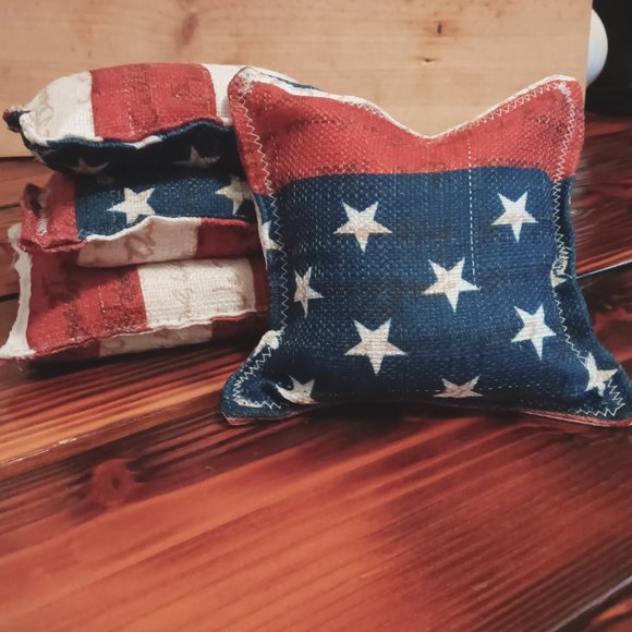 Homemade and Custom Rag Quilts, Corn Hole bags w/Carriers - Picture 4 of 12